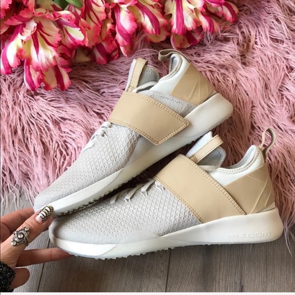 NWT Nike Air Zoom strong  - Picture 6 of 8